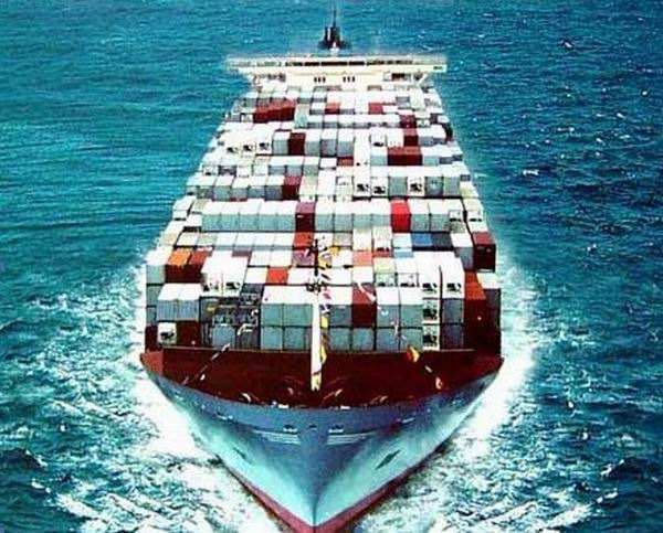 選擇海運(yùn)公司時(shí)因考慮哪些問題