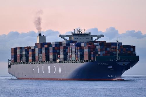 最終用戶是否可以通過韓國(guó)貨代購(gòu)買韓國(guó)化妝品？